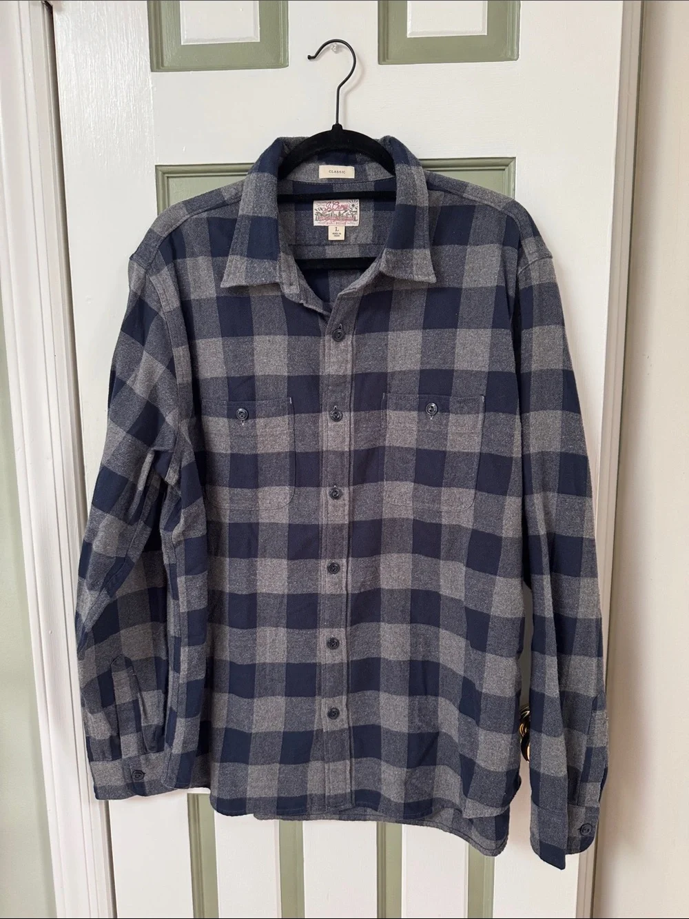 J.Crew Men’s Classic Navy and Gray Plaid Flannel Shirt